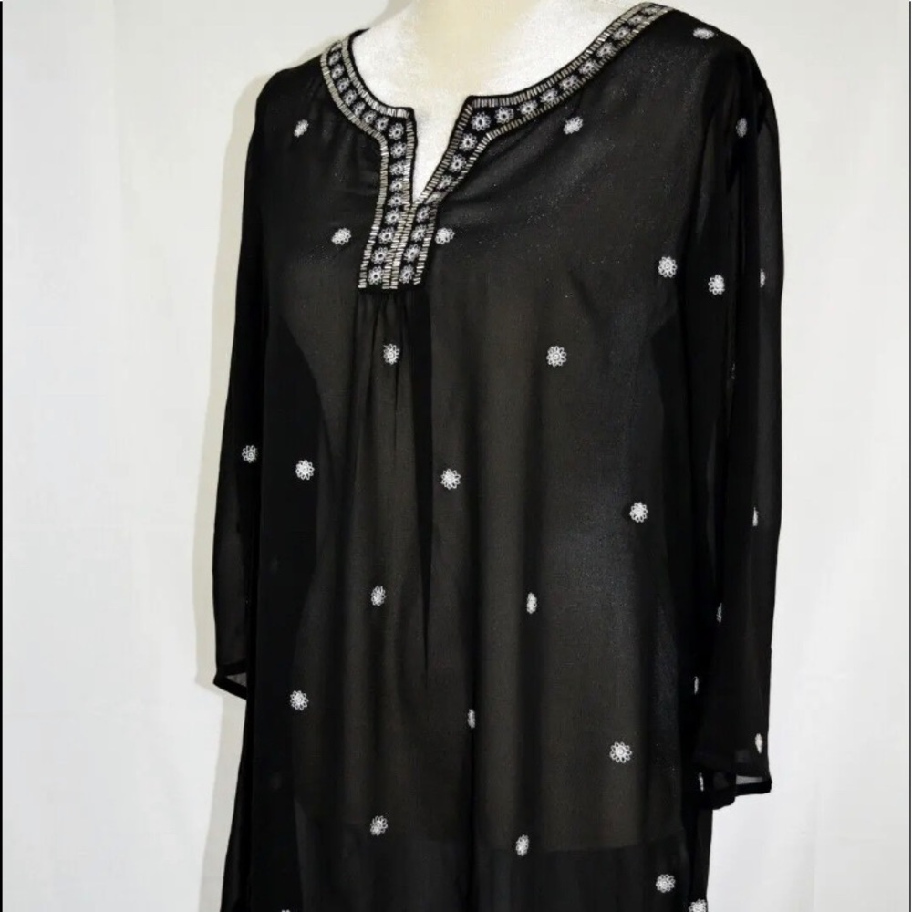 BLACK BEACH COVER UP  CRUISE WEAR & CO Embroidered Embellished Excellent conditi